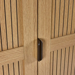Sia 2 Door Wardrobe in Oak Effect handle