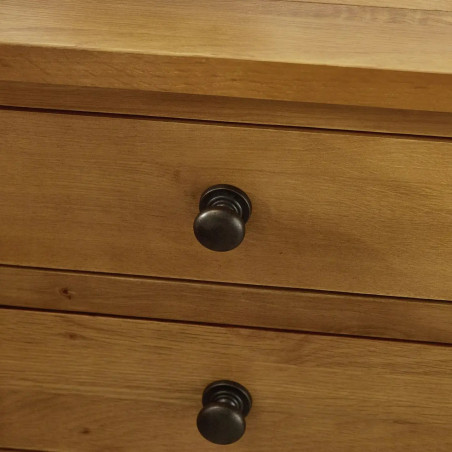 Marlborough 3 Drawer Bedside in Oak Finish handles