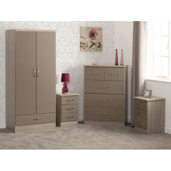 Upgrade Your Bedroom with Nevada 2 Door 1 Drawer Wardrobe Bedroom Set