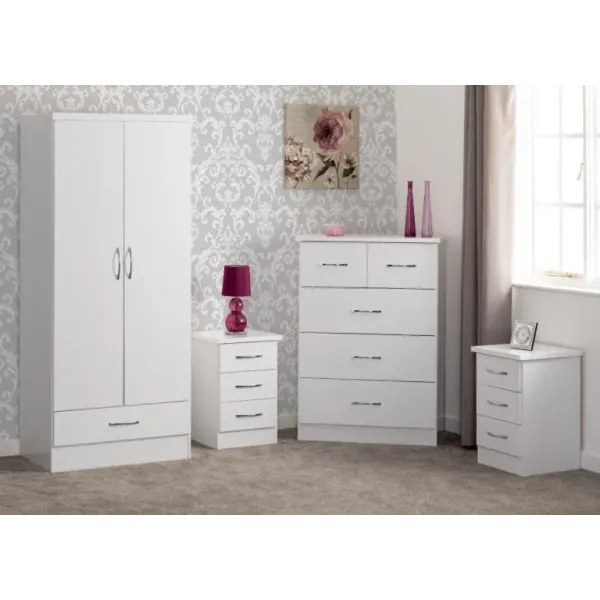 Upgrade Your Bedroom with Nevada 2 Door 1 Drawer Wardrobe Bedroom Set